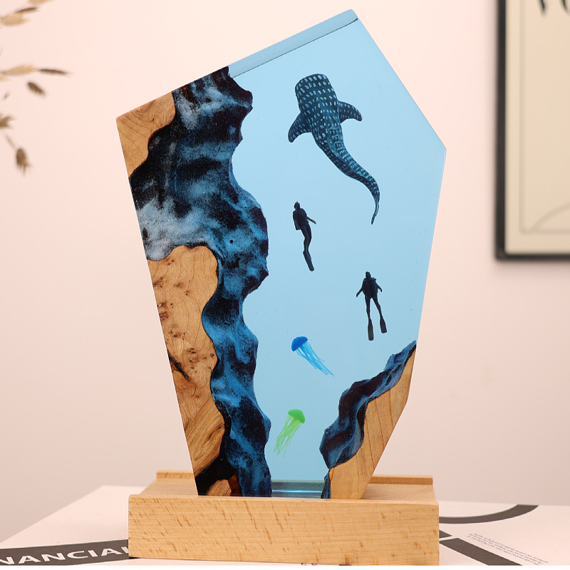 Resin Cave Whale Diver Desktop - Resin Art Wedding Gift 评论和价格